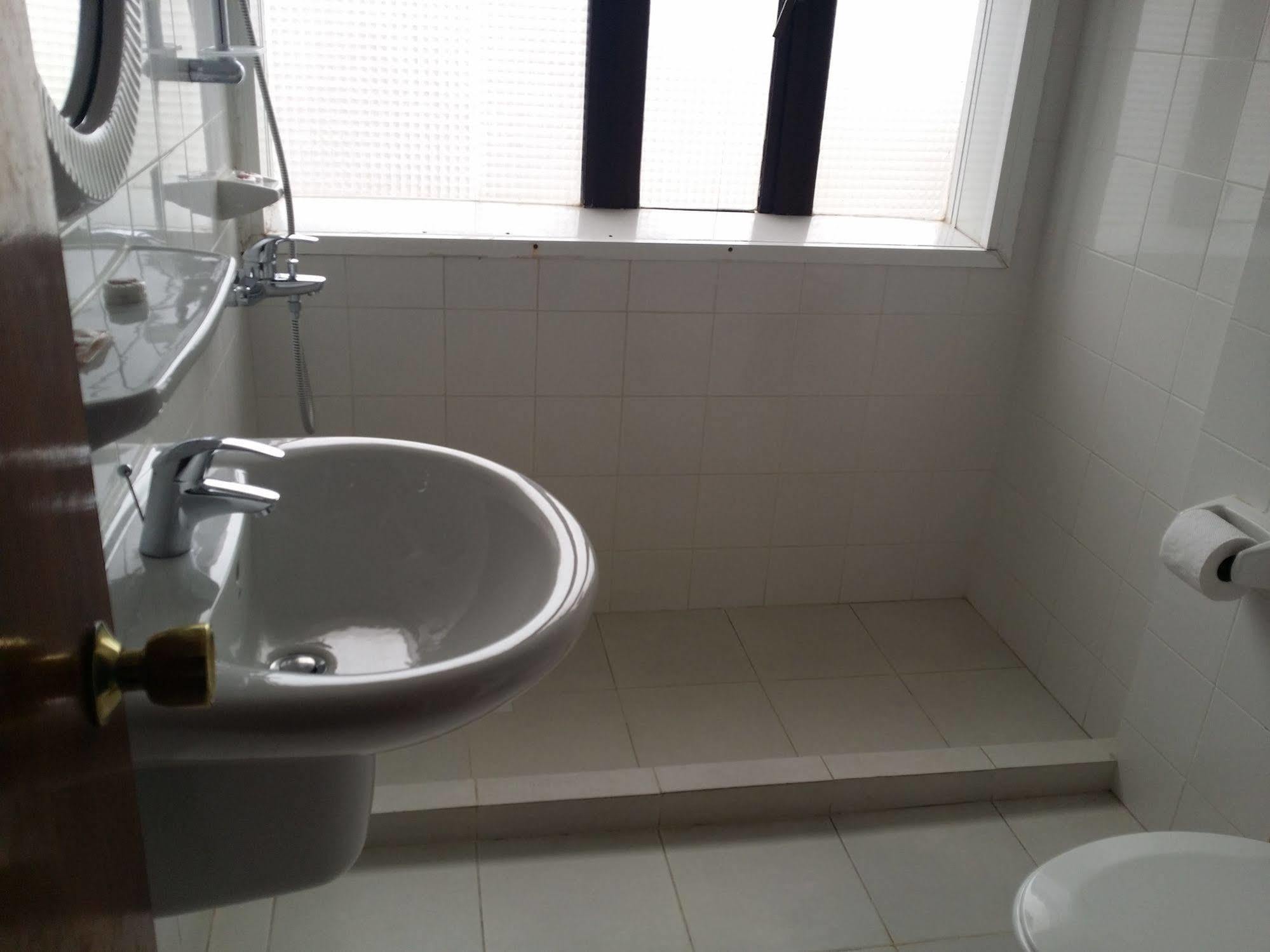 Atlas Hotel المنامة المظهر الخارجي الصورة